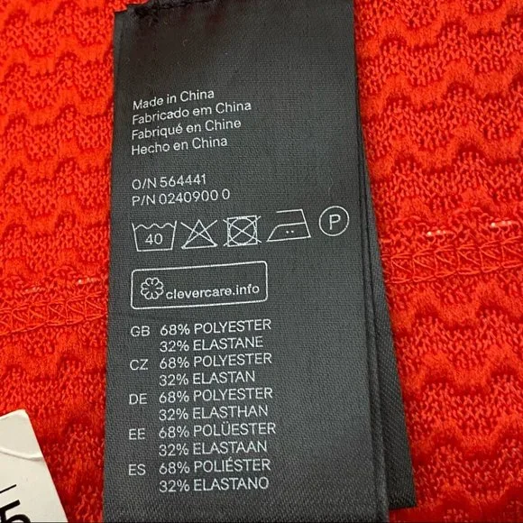 H & M NWT Red Textured Bandage Elastic Waist Flared Skirt w/back Zipper - Picture 7 of 12